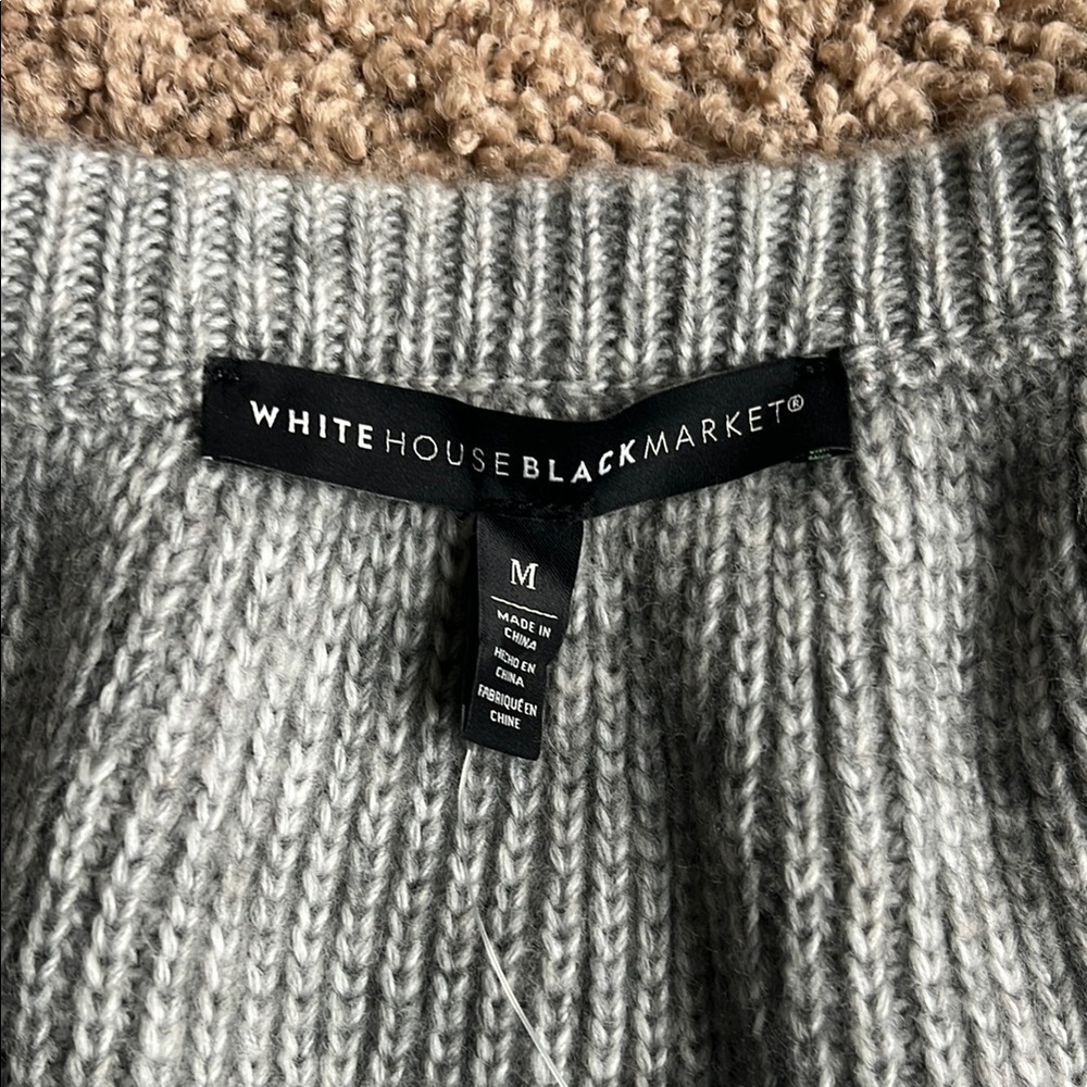 White House Black Market Gray Cropped Cardigan Size Medium - Picture 2 of 8